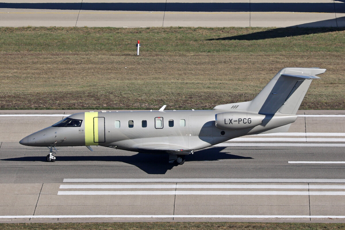 Jetfly Aviation, LX-PCG, Pilatus PC-24, msn: 237, 26.September 2026, ZRH Z�rich, Switzerland.
