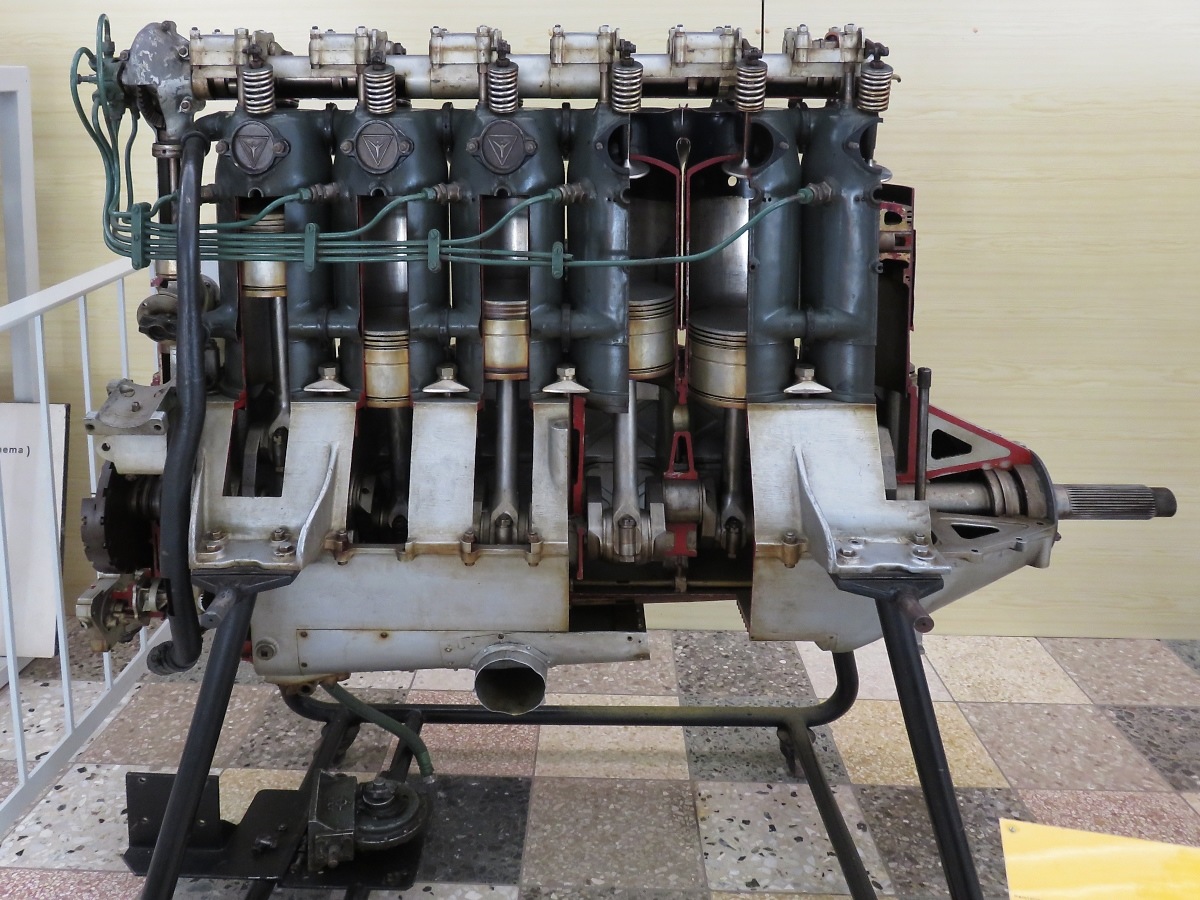 Junkers L5 6-Zylinder-Flugmotor in der Flugausstellung Hermeskeil, 23.8.18 