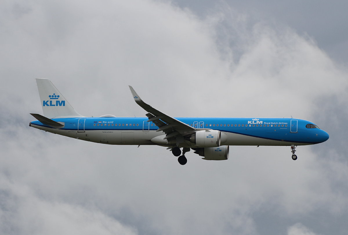 KLM, Airbus A 321-252NX, PH-AXF, BER, 09.06.2026