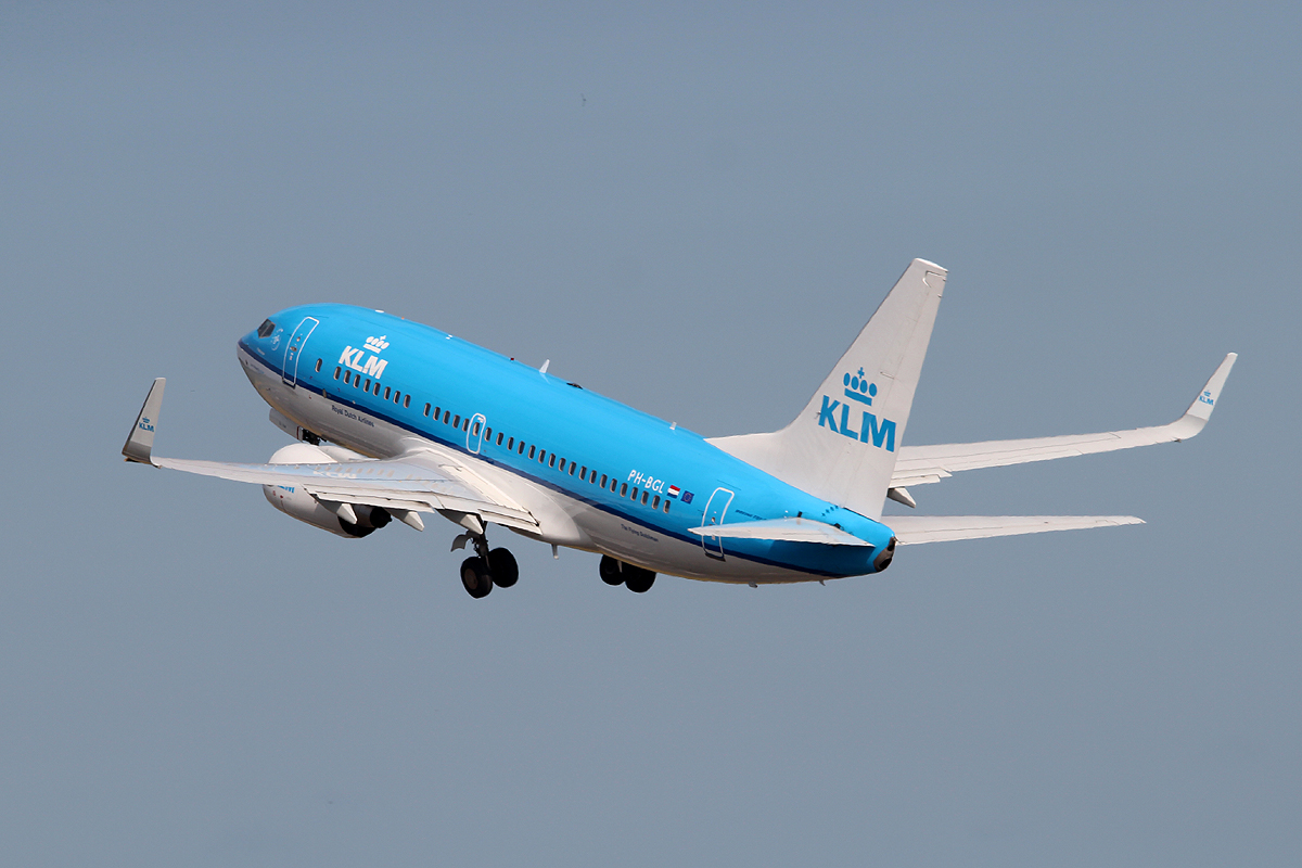 KLM B 737-7K2 PH-BGL beim Start in Berlin-Tegel am 06.07.2013