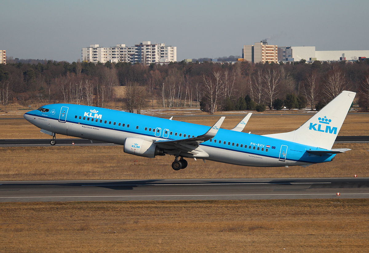 KLM B 737-8K2 PH-BXV beim Start in Berlin-Tegel am 07.04.2013