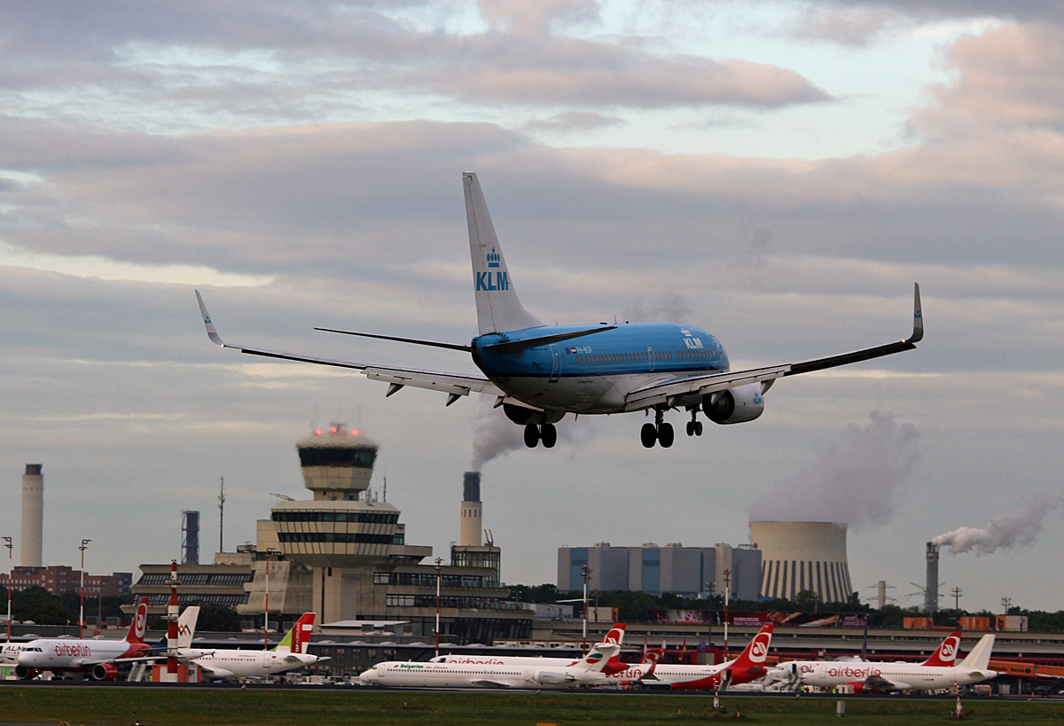 KLM Boeing B 737-7K2, PH-BGR, TXL, 12.09.2017