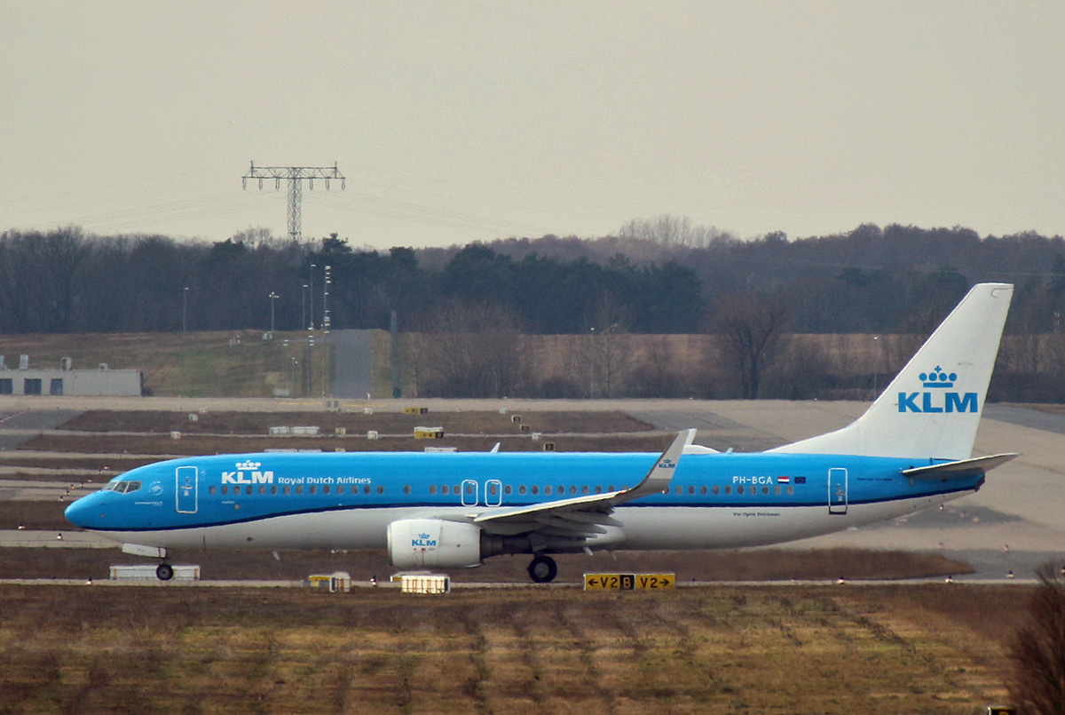 KLM. Boeing B 737-8K2, PH-BGA, BER, 13.02.2024