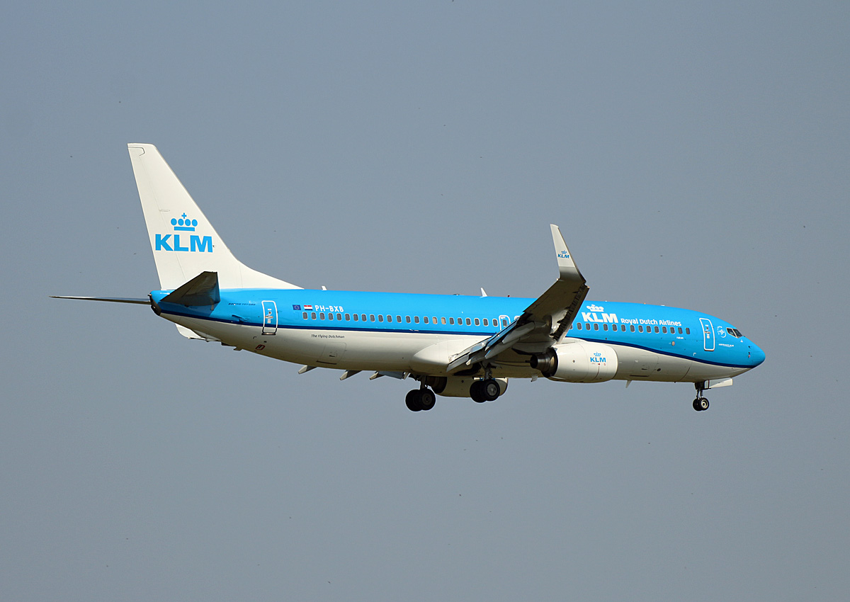 KLM, Boeing B 737-8K2, PH-BXB, BER, 24.07.2021