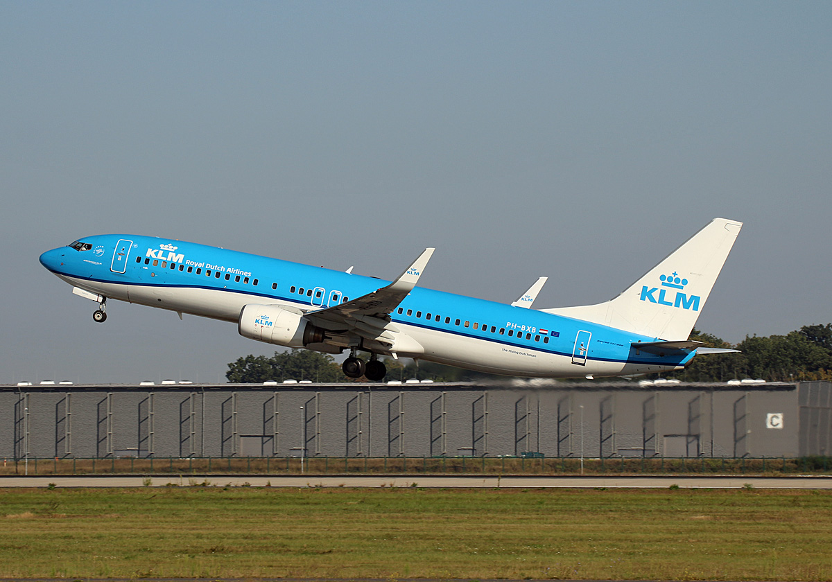KLM, Boeing B 737-8K2, PH-BXB, BER, 10.09.2023