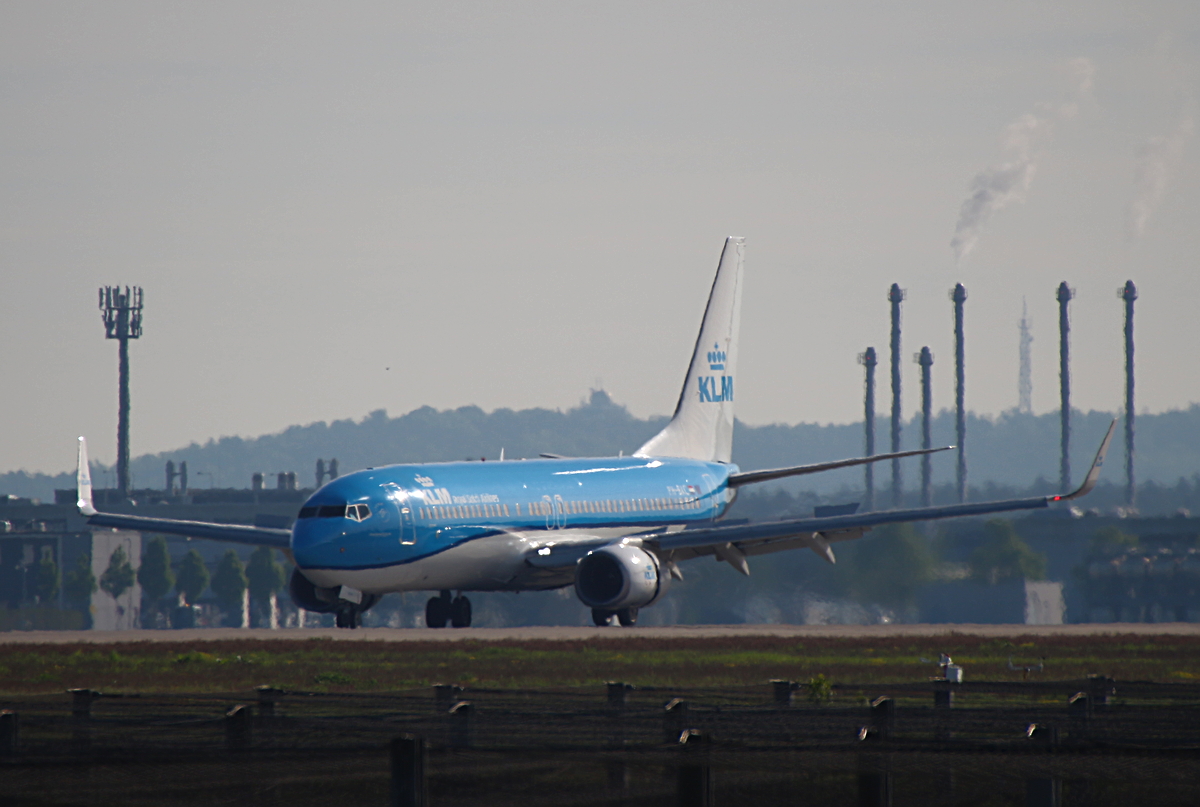 KLM, Boeing B 737-8K2, PH-BXC, BER, 15.05.2026