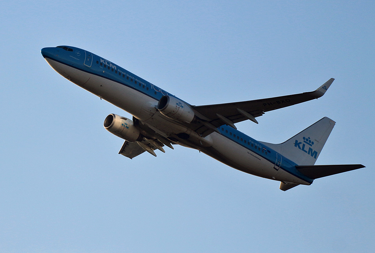 KLM, Boeing B 737-8K2, PH-BXD, TXL, 20.12.2019