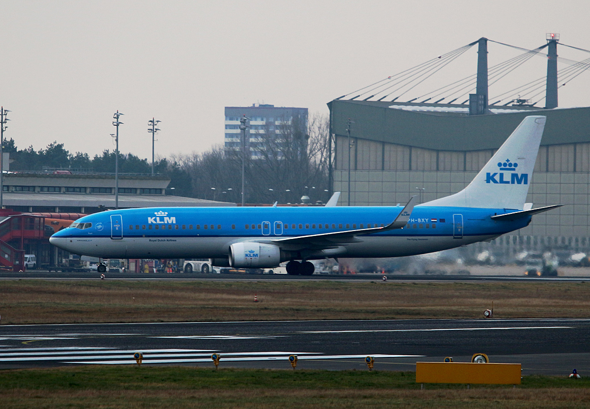KLM, Boeing B 737-8K2, PH-BXY, TXL, 14.01.2018