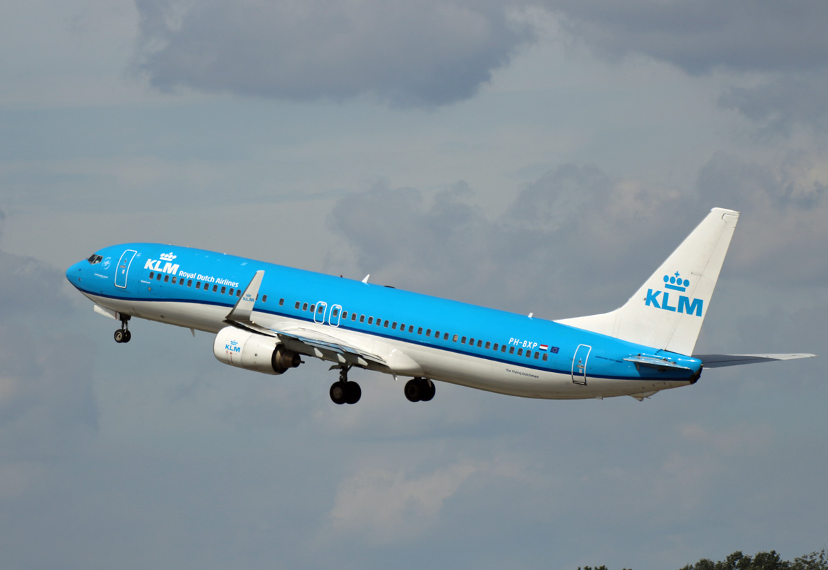 KLM, Boeing B 737-9K2, PH-BXP, BER, 13.08.2023