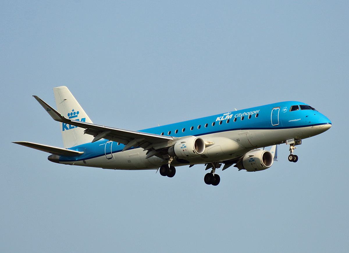 KLM-Cityhopper, ERJ-175-200STD, PH-EXX, BER, 24.07.2021