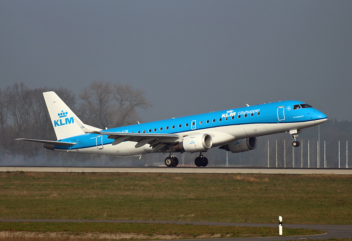 KLM-Cityhopper, ERJ-190-100STD, PH-EZB, BER, 10.04.2023