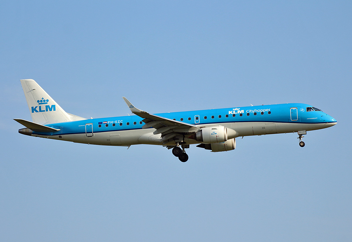 KLM-Cityhopper, ERJ-190-100STD, PH-EZC, BER, 11.07.2021