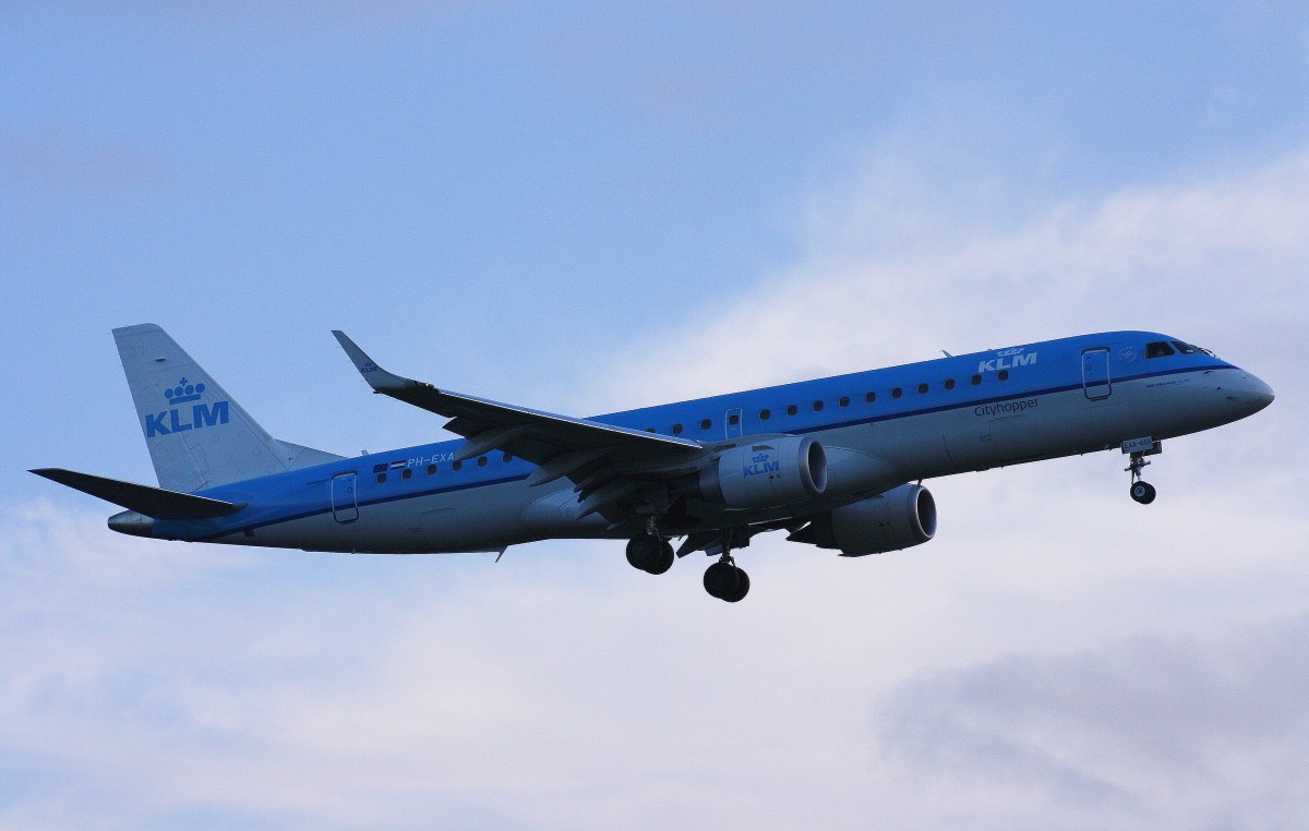 KLM Cityhopper, PH-EXA,(c/n 19000655),Embraer ERJ 190bis100, 13.12.2014, HAM-EDDH, Hamburg, Germany 