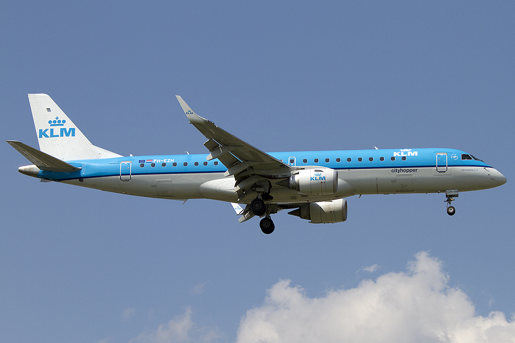 KLM - Cityhopper, PH-EZH, Embraer, ERJ-190LR, 31.08.2013, GVA, Geneve, Switzerland





