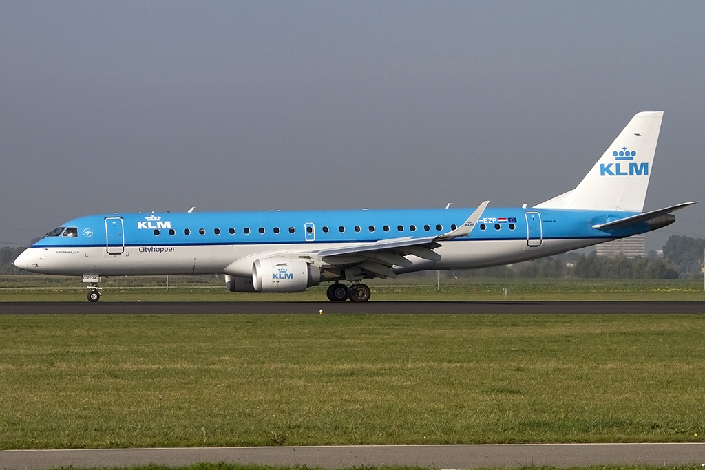 KLM - Cityhopper, PH-EZP, Embraer, 190LR, 07.10.2013, AMS, Amsterdam, Netherlands 



