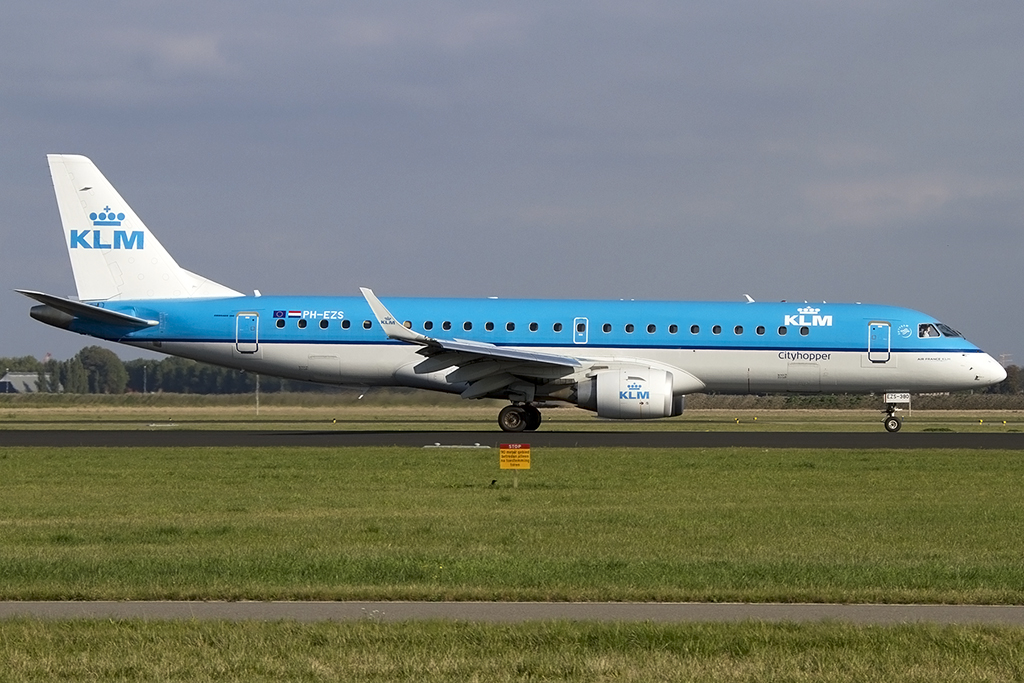 KLM - Cityhopper, PH-EZS, Embraer, 190LR, 06.10.2013, AMS, Amsterdam, Netherlands 



