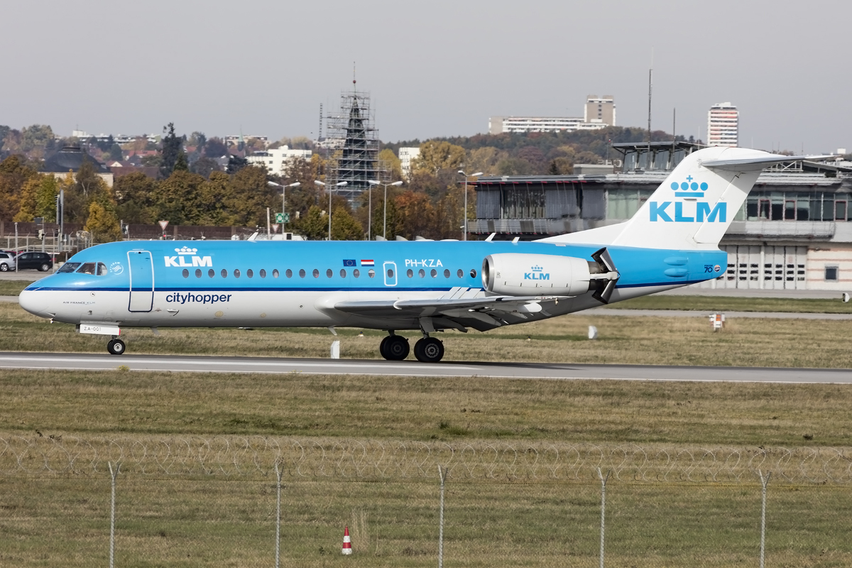 KLM - Cityhopper, PH-KZA, Fokker, F70, 24.10.2015, STR, Stuttgart, Germany 



