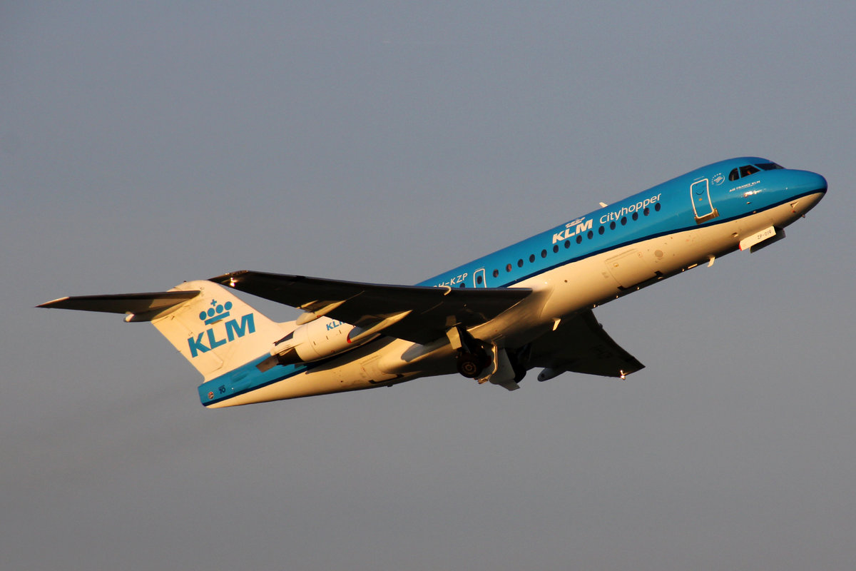 KLM Cityhopper, PH-KZP, Fokker 70, 18.Mai 2016, BSL Basel, Switzerland.