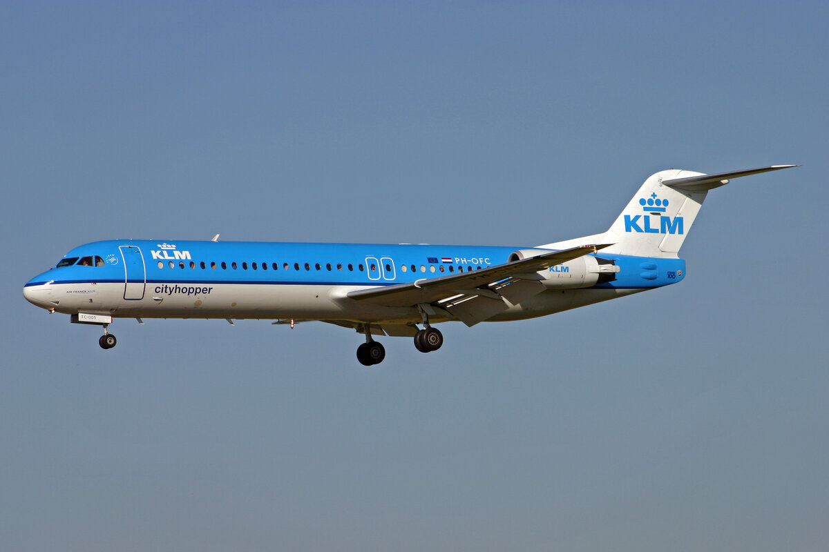 KLM Cityhopper, PH-OFC, Fokker 100, msn: 11259, 19.Juni 2007, ZRH Zürich, Switzerland.