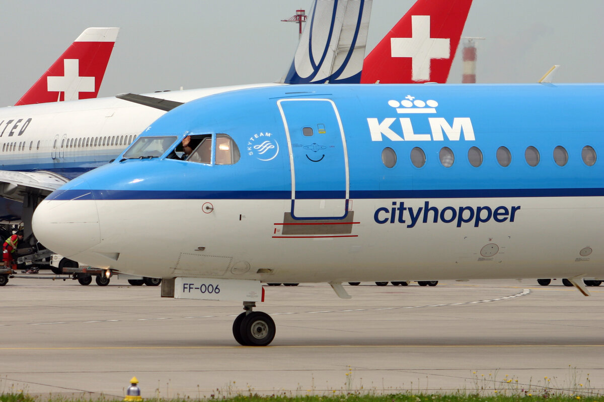 KLM Cityhopper, PH-OFF, Fokker 100, msn: 11274, 26.August 2007, ZRH Zürich, Switzerland.