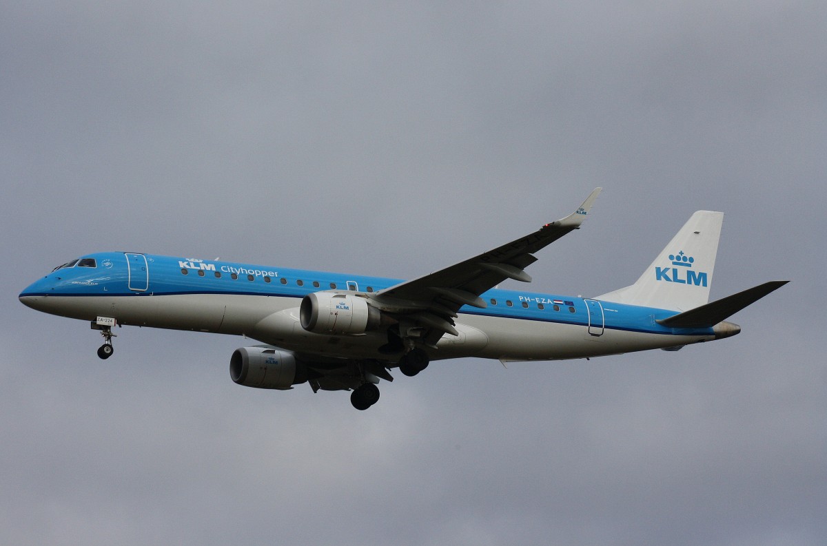 KLM Cityhopper,PH-EZA,(c/n 19000224),Embraer ERJ-190-100,28.02.2015,HAM-EDDH,Hamburg,Germany