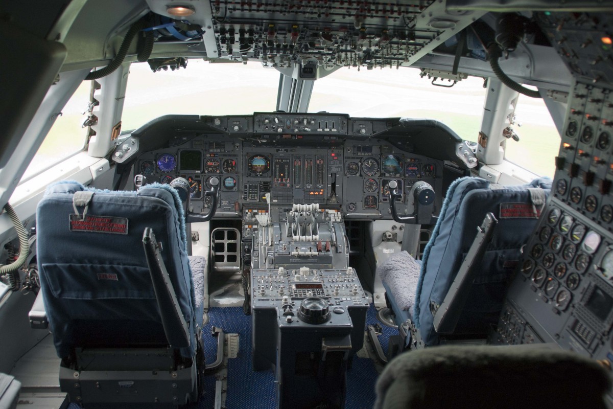 KLM, PH-BUK  Louis Bleriot , Boeing, 747-306 B (Cockpit), 09.05.2014, Avidrome (EHLE-LEY), Lelystad, Niederlande