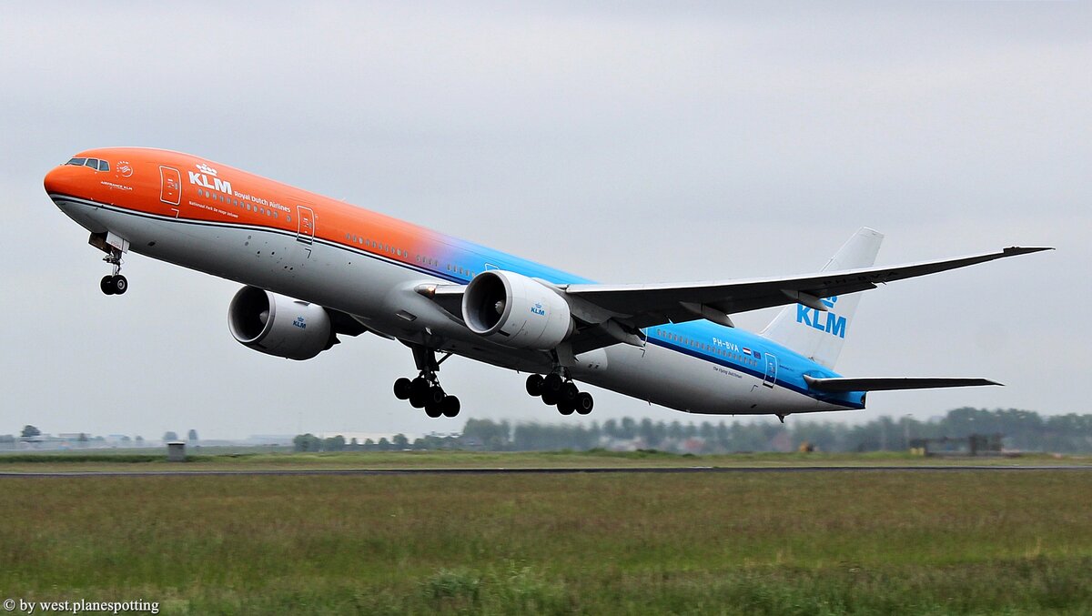 KLM Royal Dutch Airlines Boeing 777-300ER PH-BVA  The Orange Pride  special livery @ Amsterdam Airport Schiphol / AMS.
19.9.2020