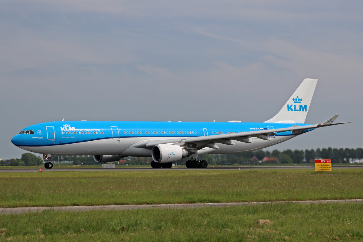 KLM Royal Dutch Airlines, PH-AKA, Airbus A330-303, msn: 1287,  Times Square -
New York , 18.Mai 2023, AMS Amsterdam, Netherlands.