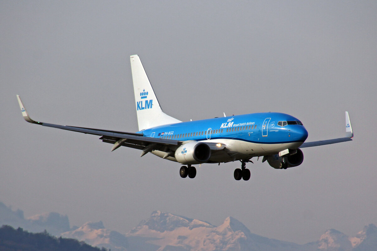 KLM Royal Dutch Airlines, PH-BGQ, Boeing B737-7K2, msn: 39256/3675,  Wielewaal / Golden Oriole , 10.April 2023, ZRH Zürich, Switzerland.