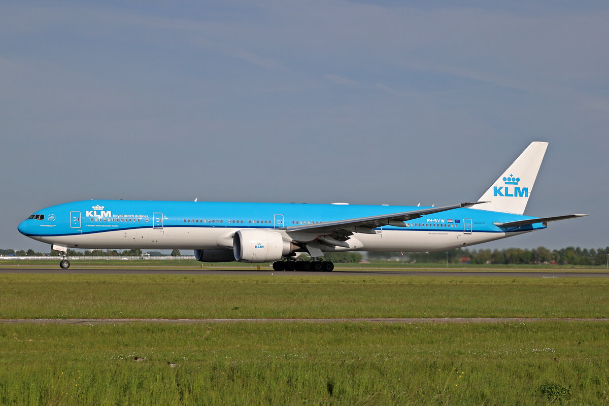 KLM Royal Dutch Airlines, PH-BVW, Boeing B777-306ER, msn: 66889/1686,  Canadese Rocky Mountain Parken / Canadian Rocky Mountain Parks , 18.Mai 2023, AMS Amsterdam, Netherlands.