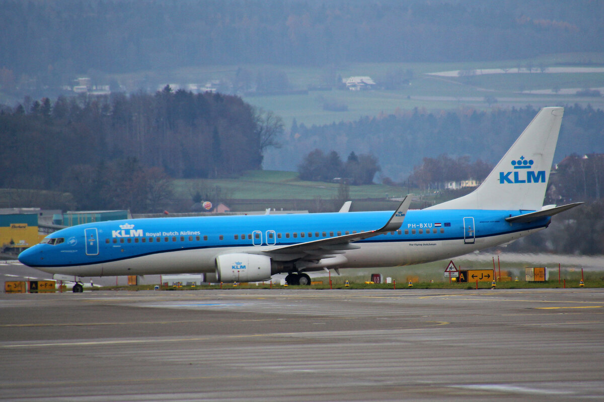KLM Royal Dutch Airlines, PH-BXU, Boeing 737-8BK, msn: 33028/1936,  Albatros / Albatross , 28.November 2021, ZRH Zürich, Switzerland.