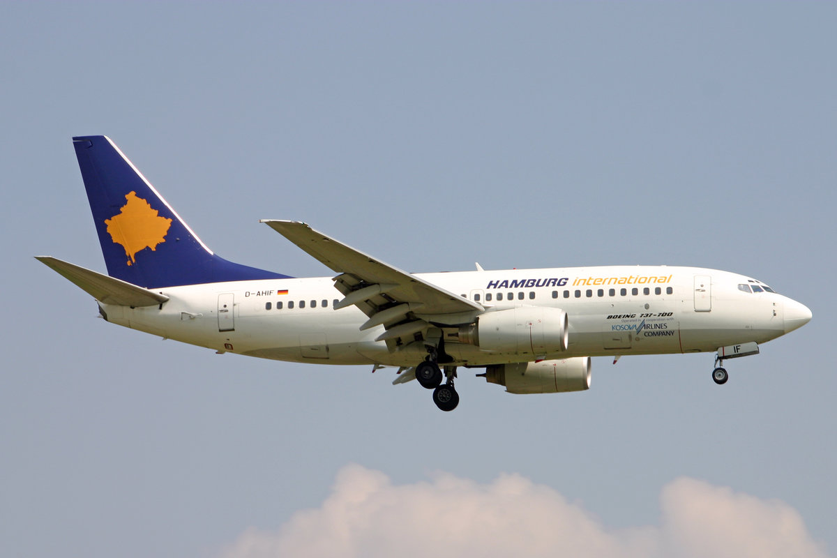 Kosova Airlines (Opeated by Hamburg International), D-AHIF, Boeing 737-73S, msn: 29079/194, 20.April 2006, ZRH Zürich, Switzerland.