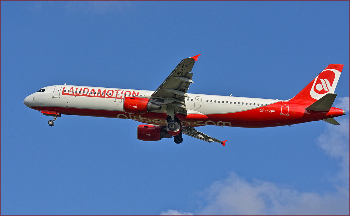 LAUDAMOTION OE-LCK; Airbus A321; Maribor Flughafen MBX, Trainingsflug; 16.11.2018