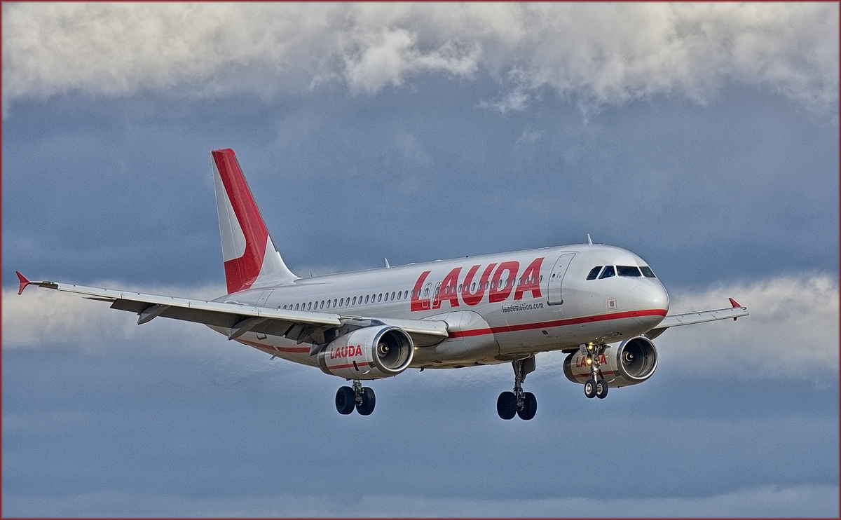 Laudamotion OE-LOB; Airbus A320; Maribor Flughafen MBX, Trainingsflug; 5.2.2019