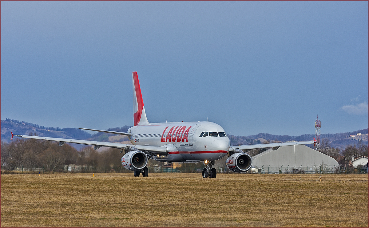 LaudaMotion OE-LOJ; Airbus A320; Maribor Flughafen MBX, Trainingsflug; 19.2.2020