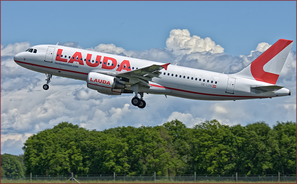 Laudamotion OE-LON; Airbus A320-214; Maribor Flughafen MBX, Trainingsflug; 10.5.2019