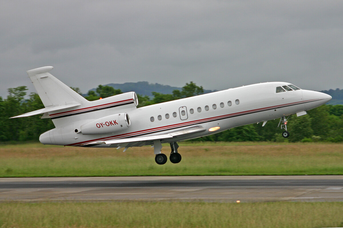 Lego Systems A/S, OY-OKK, Dassault Falcon 900EX-EASy, msn: 128, 07.Juni 2008, BSL Basel - Mühlhausen, Switzerland.