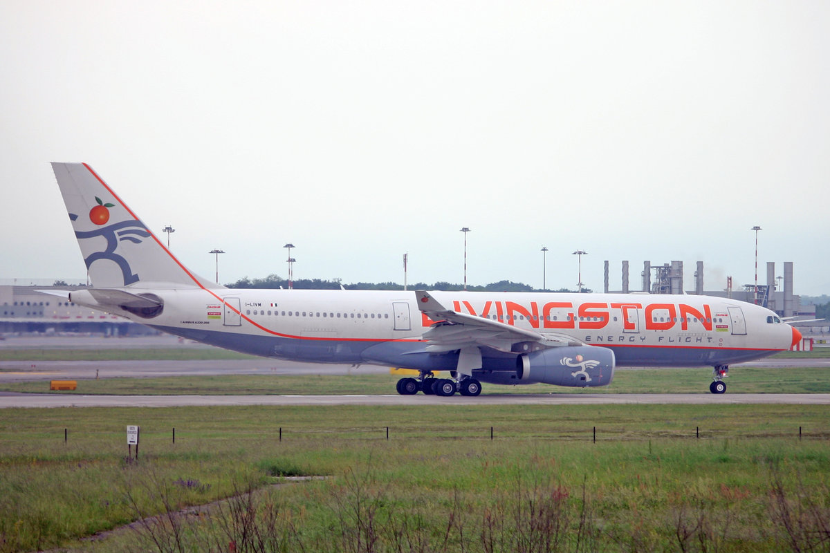 Livingston Energy Flight, I-LIVM, Airbus A330-243, msn: 551, 16.Mai 2009, MXP Milano Malpensa, Italy.