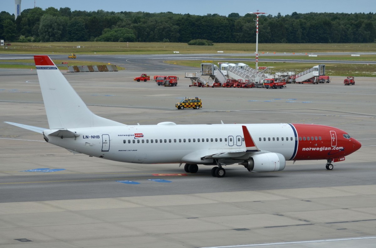 LN-NHB Norwegian Air Shuttle Boeing 737-8JP(WL)   in Hamburg zum Start am 15.06.2015
