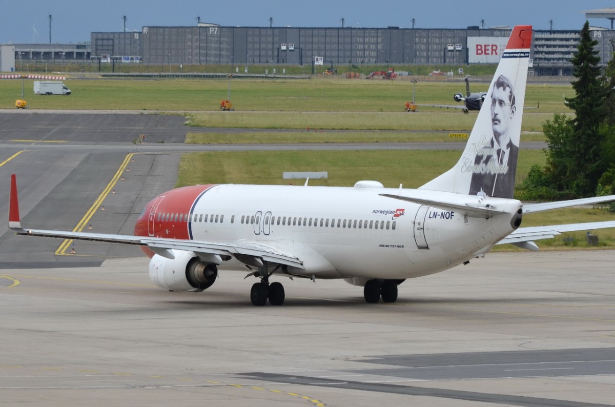 LN-NOF Norwegian Air Shuttle Boeing 737-86N(WL)   zum Start am 07.06.2015 in Schönefeld
