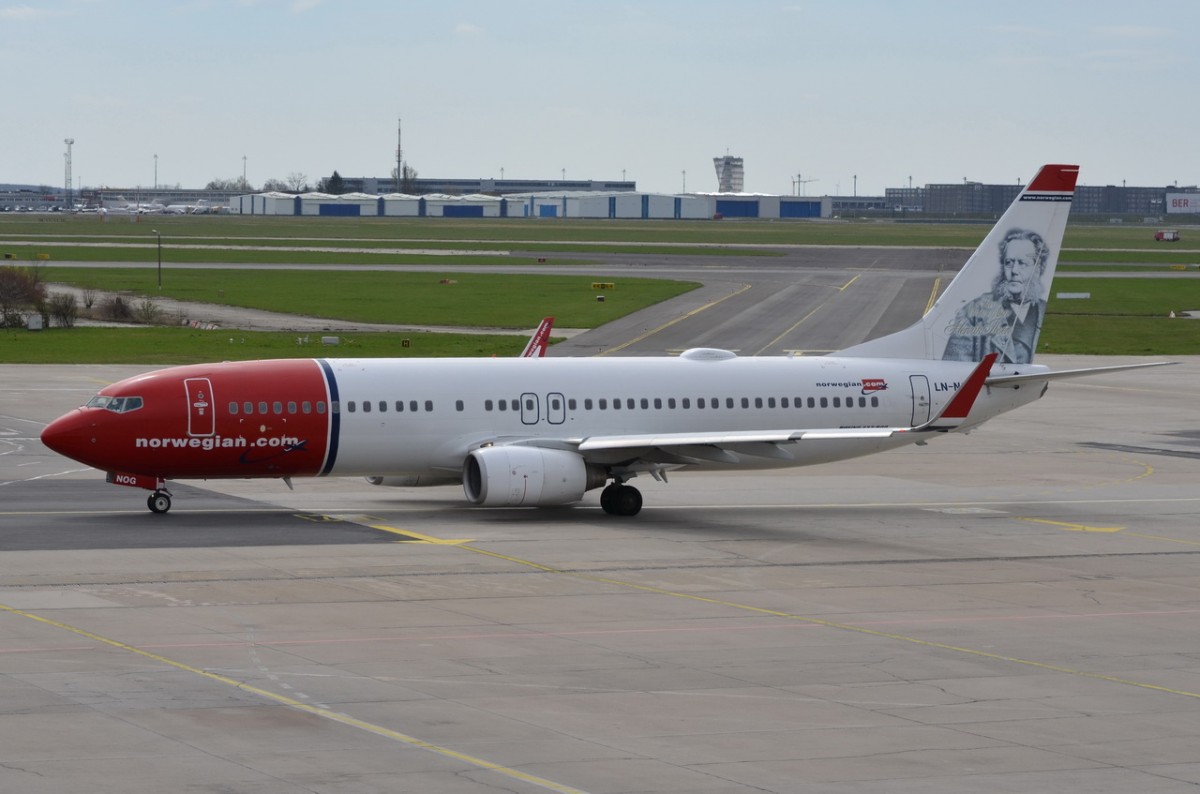 LN-NOG Norwegian Air Shuttle Boeing 737-86N(WL)  zum Start am 14.04.2015 in Schönefeld