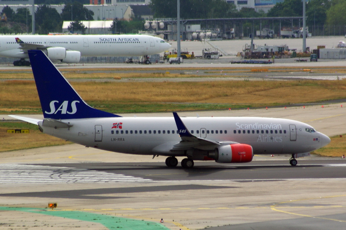 LN-RRA SAS Scandinavian Airlines Boeing 737-783(WL)   08.08.2013

Flughafen Frankfurt