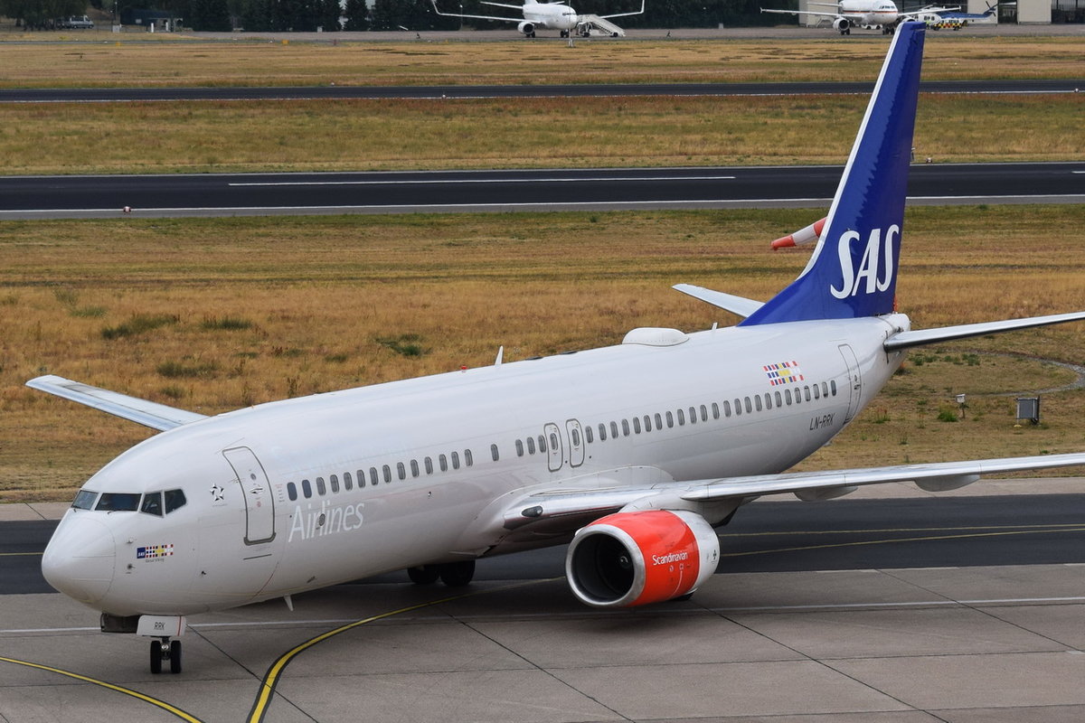LN-RRK SAS Scandinavian Airlines Boeing 737-883  , TXL , 10.07.2018