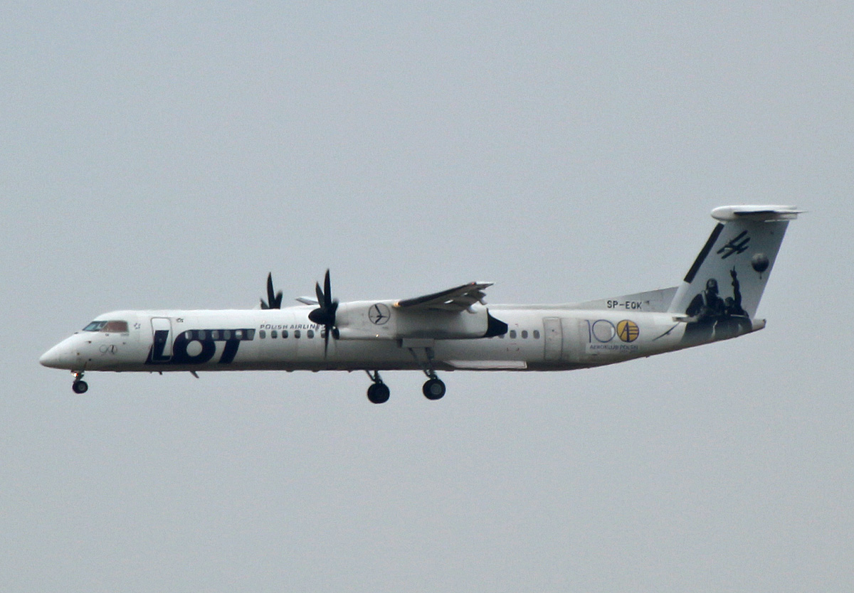 LOT, DHC-8-402Q, SP-EQK, BER, 19.08.2022