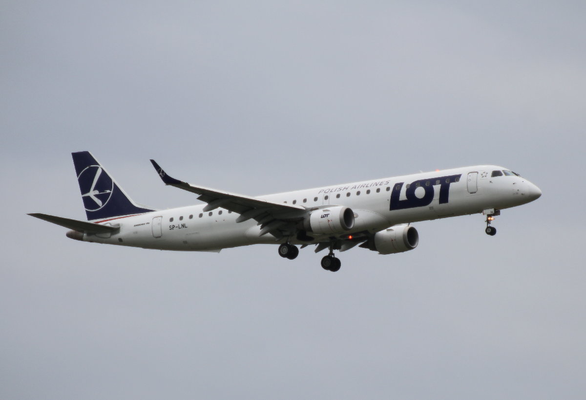 LOT, ERJ-195-200LR, SP-LNL. BER, 09.06.2026