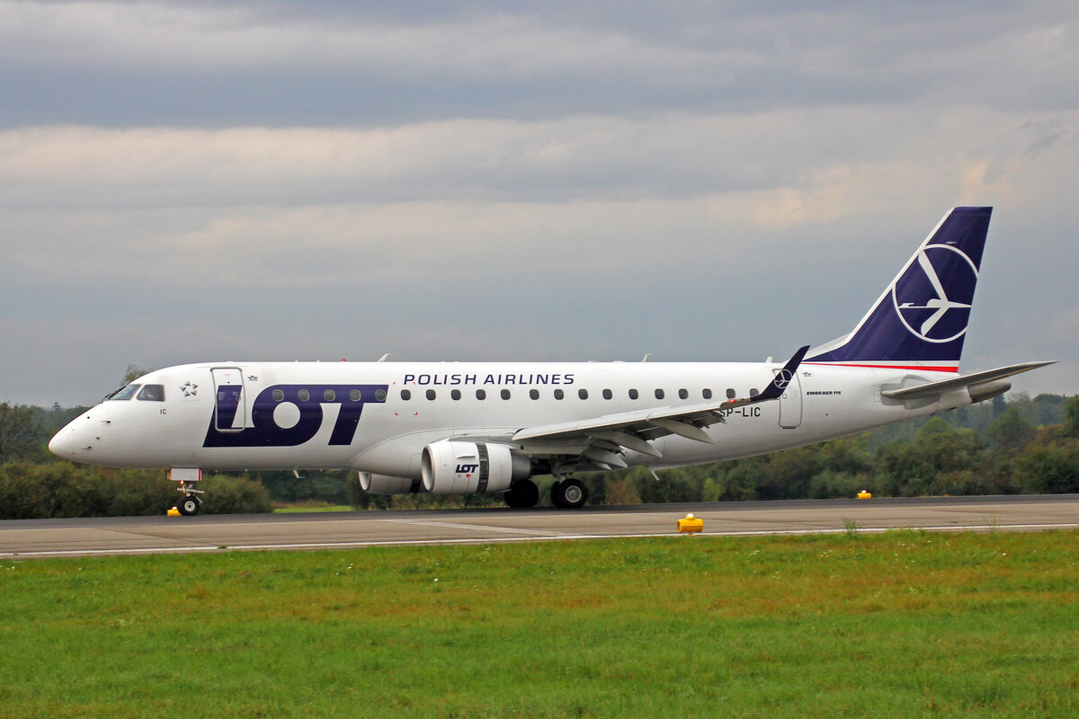 LOT Polish Airlines, SP-LIC, Embraer Emb-175LR, msn: 17000134, 26.September 2021, ZRH Zürich, Switzerland.