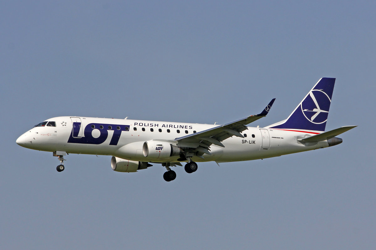 LOT Polish Airlines, SP-LIK, Embraer ERJ-175LR, msn: 17000303, 25.Juni 2019, ZRH Zürich, Switzerland.