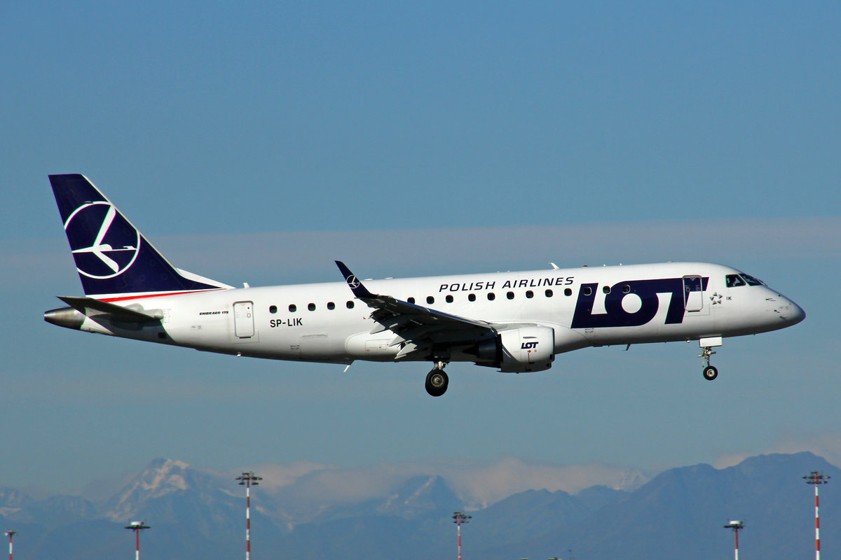 LOT Polish Airlines, SP-LIK, Embraer E-175LR, msn: 17000303, 28.September 2020, MXP Milano-Malpensa, Italy.