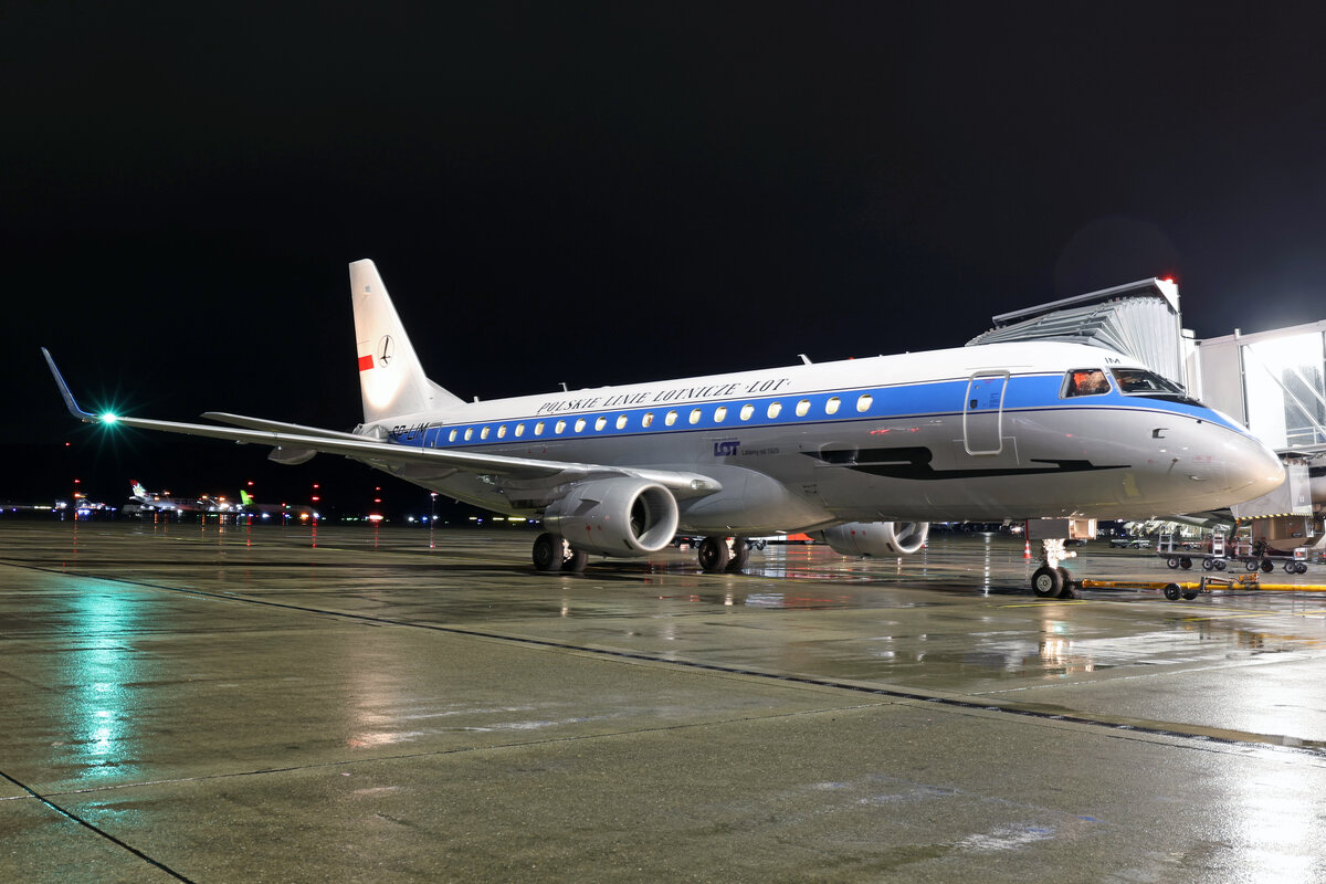 LOT Polish Airlines, SP-LIM, Embraer ERJ-175LR, msn: 17000311, 25.November 2023, ZRH Zürich, Switzerland.