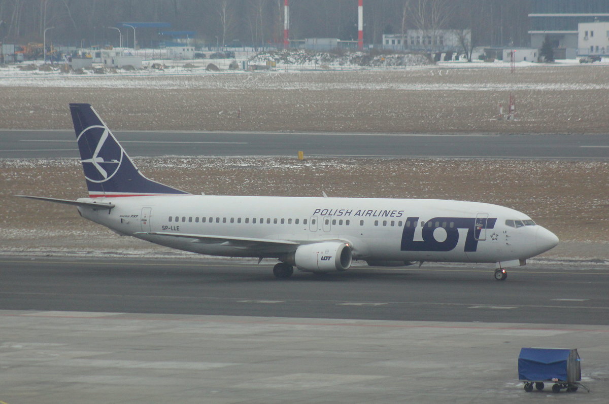 LOT Polish Airlines, SP-LLE, (c/n 27914),Boeing 737-45D, 12.02.2017, WAW-EPWA, Warszawa, Polen 